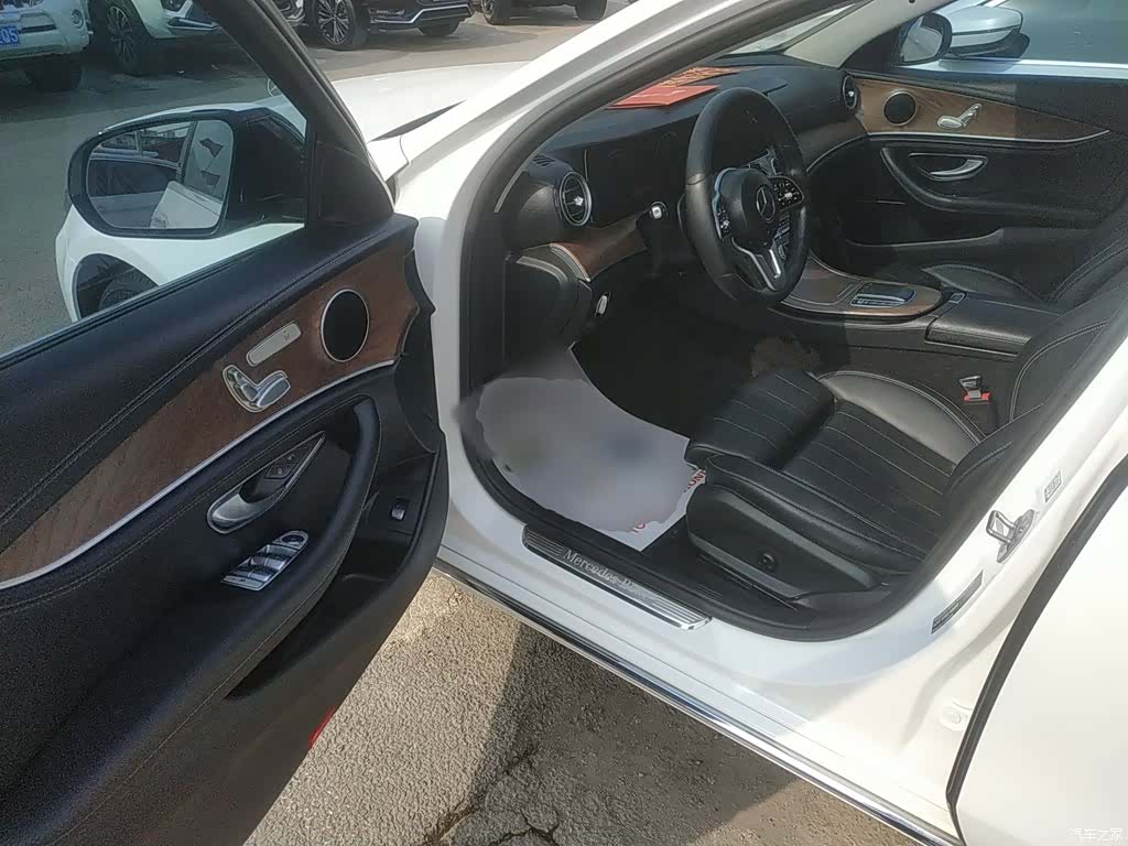 Mercedes-Benz E-Class, 2019 12