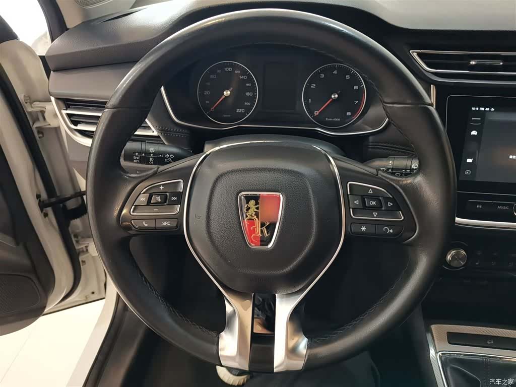 Roewe RX3, 2018 11