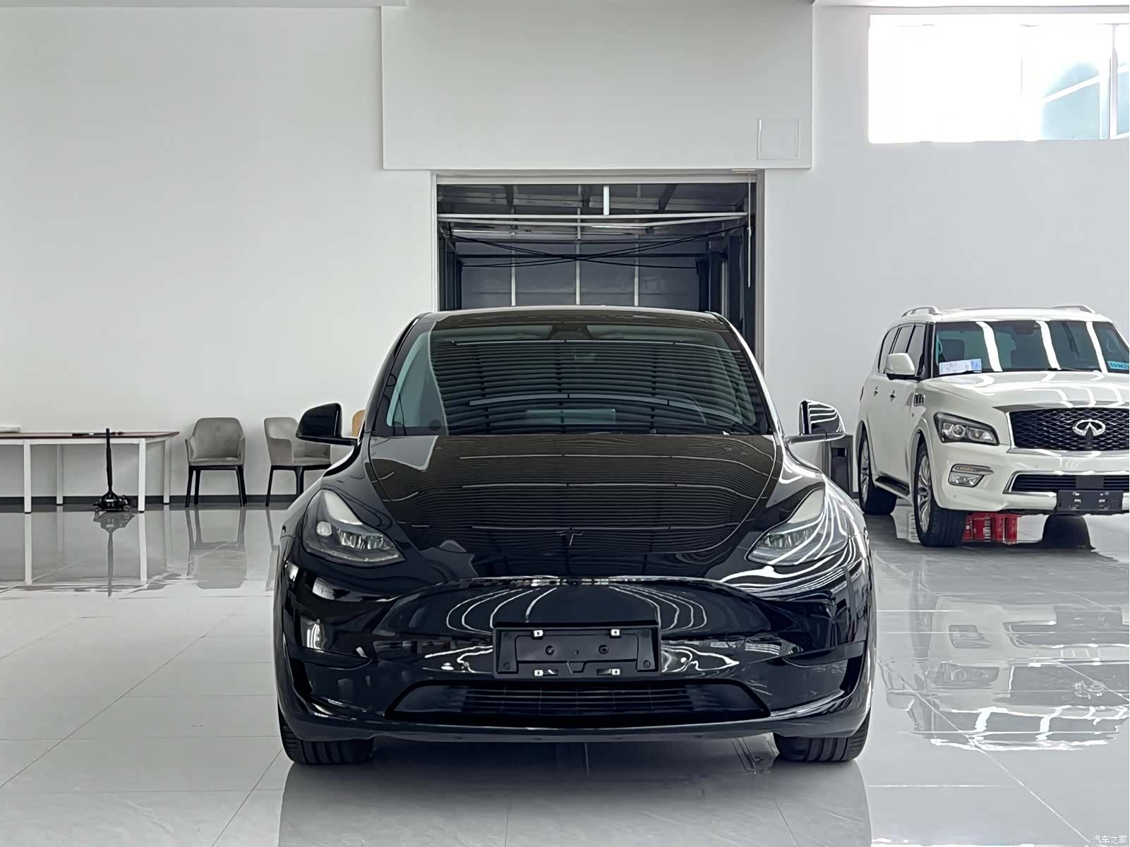 Tesla Model Y, 2023 2