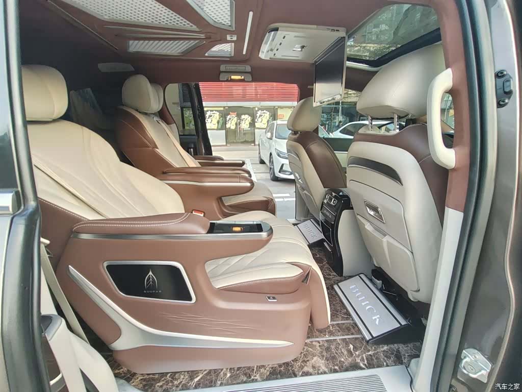 Buick GL8, 2021 9