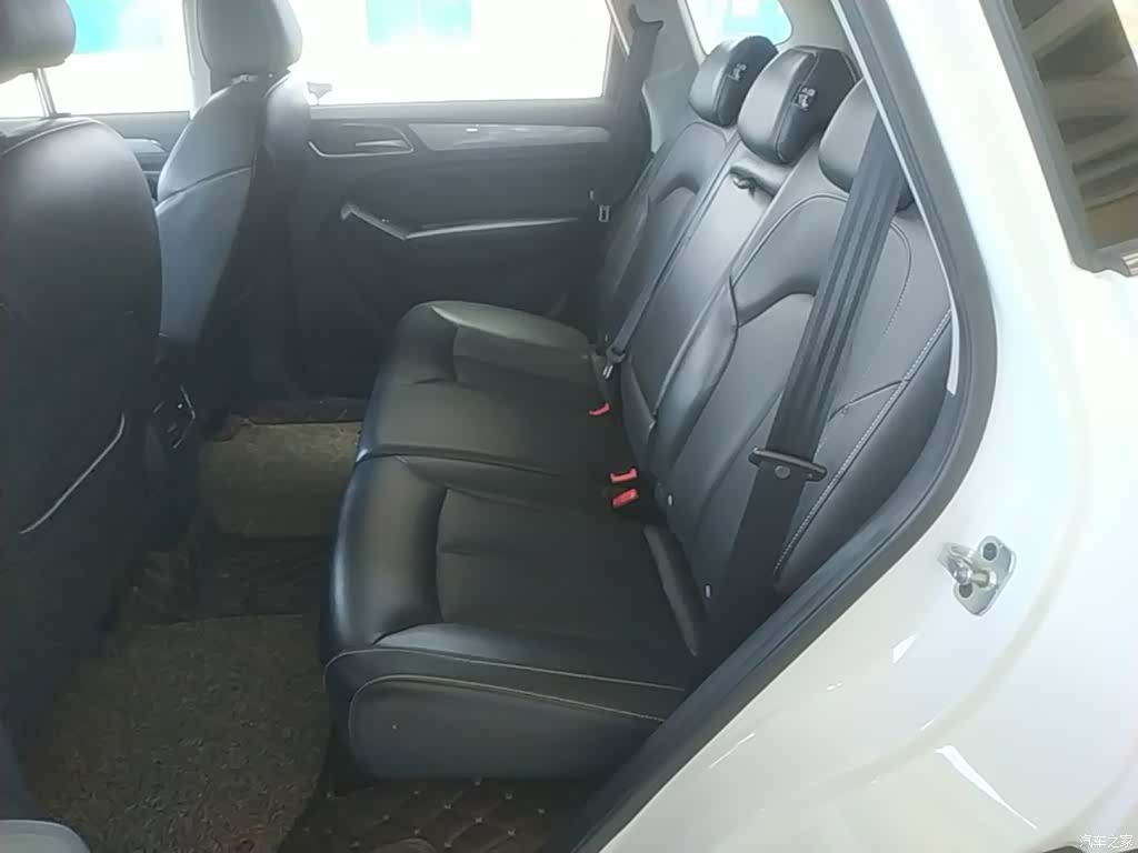 Roewe RX5, 2018 17