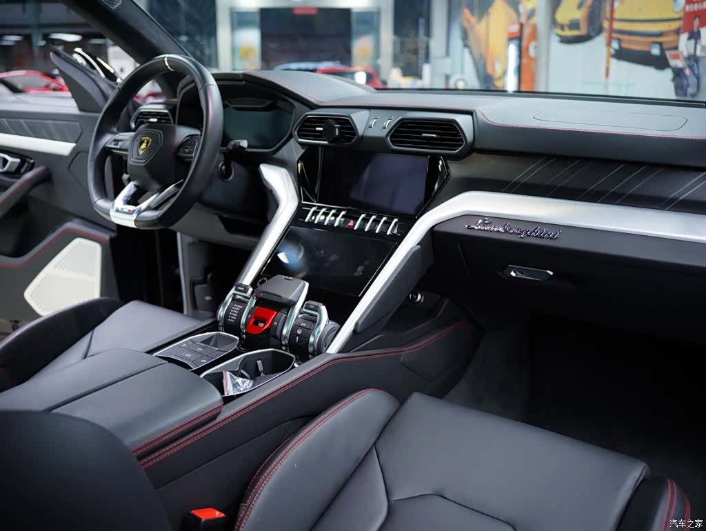 Lamborghini Urus, 2020 48