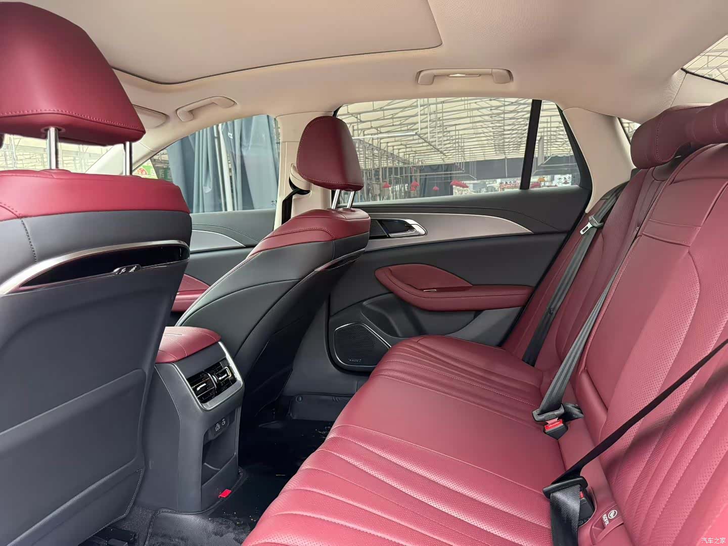Hongqi H5, 2023 все фото