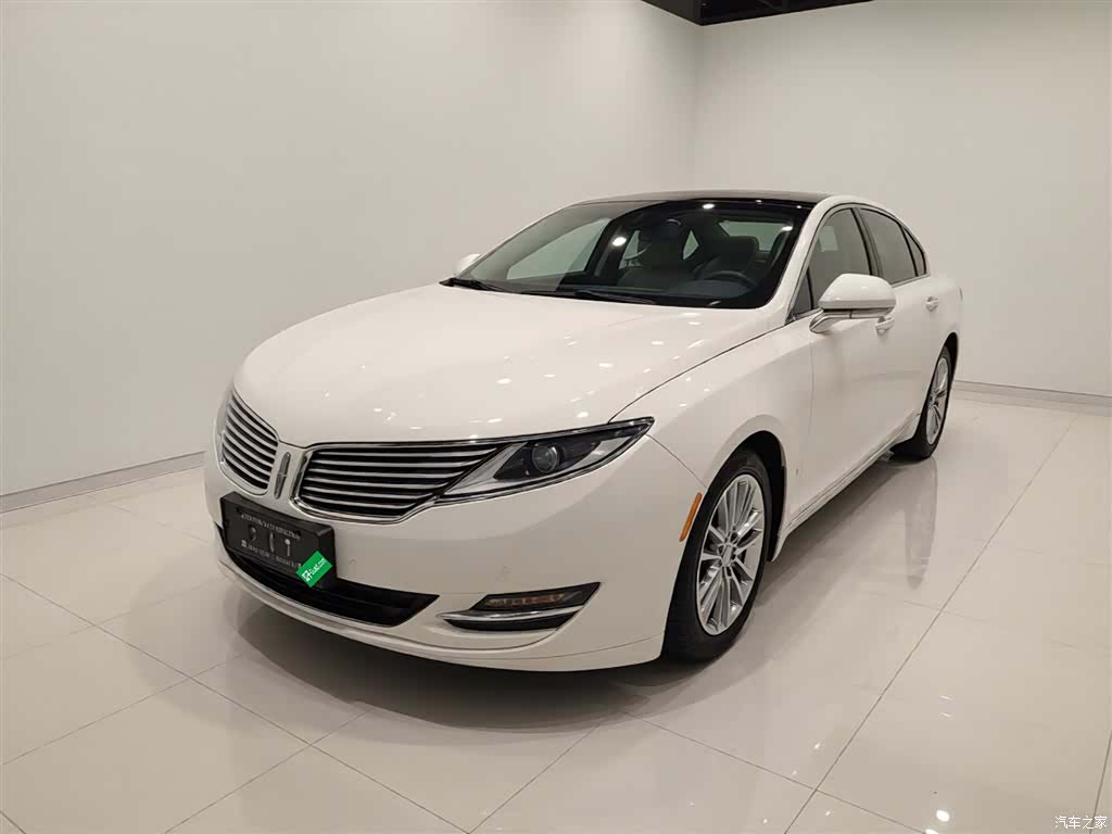 Lincoln MKZ, 2015 1
