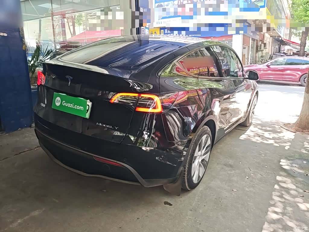 Tesla Model Y, 2022 7