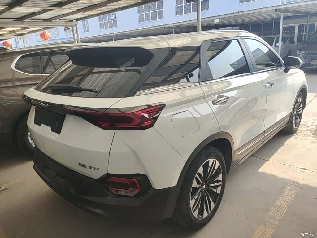 Bestune T77, 2020 7