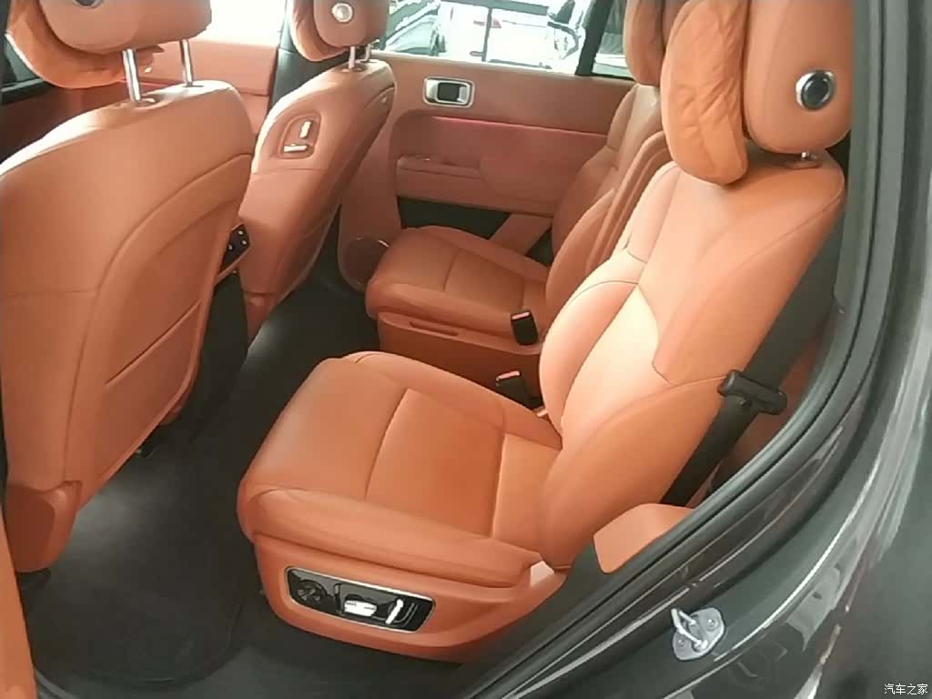 Li Auto L8, 2025 17
