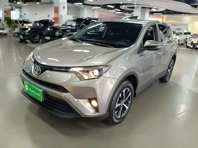 Toyota RAV4 2019 — купить из Китая под заказ