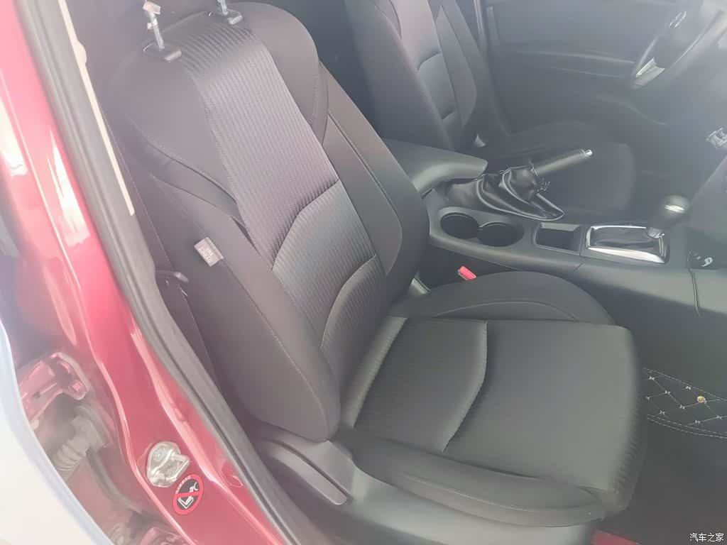 Mazda Mazda3, 2016 25
