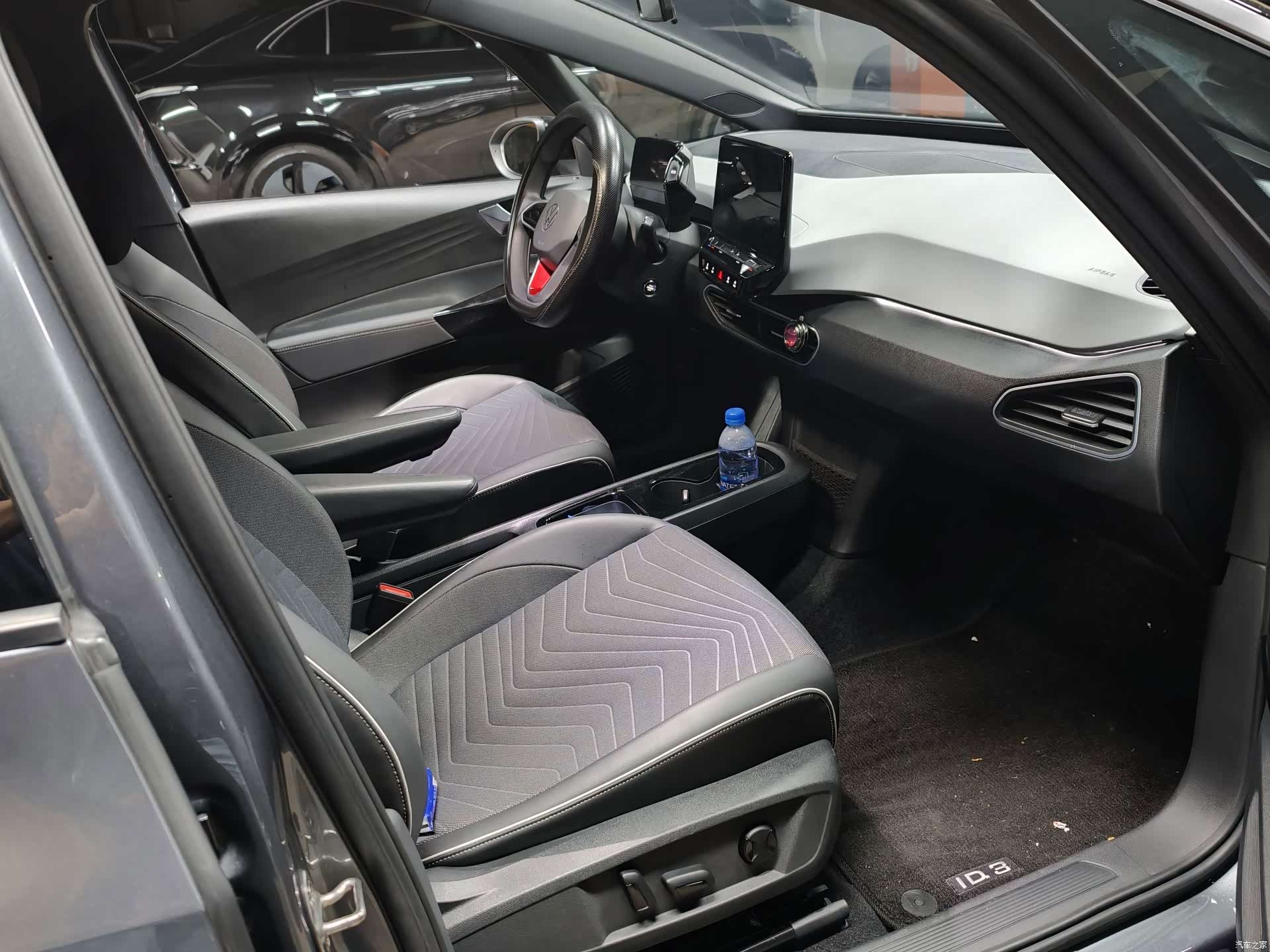 Volkswagen ID.3, 2023 8