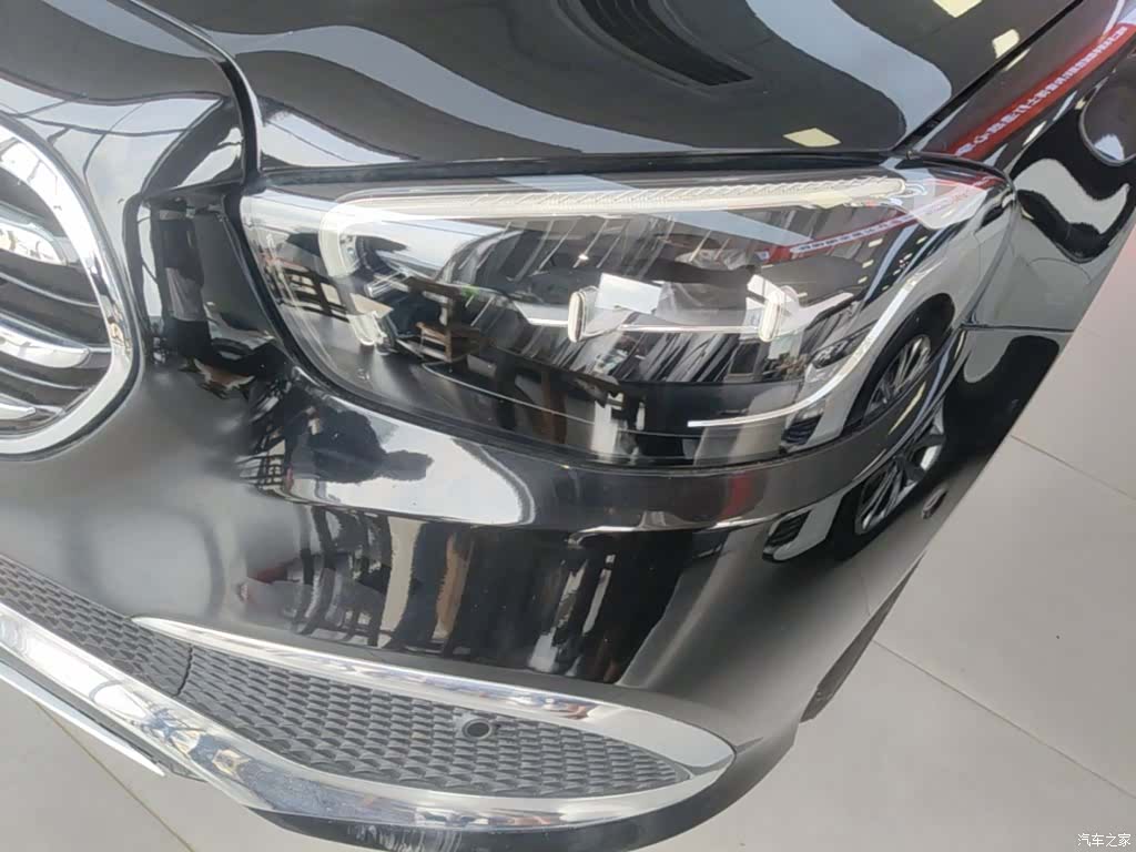 Mercedes-Benz E-Class, 2022 24