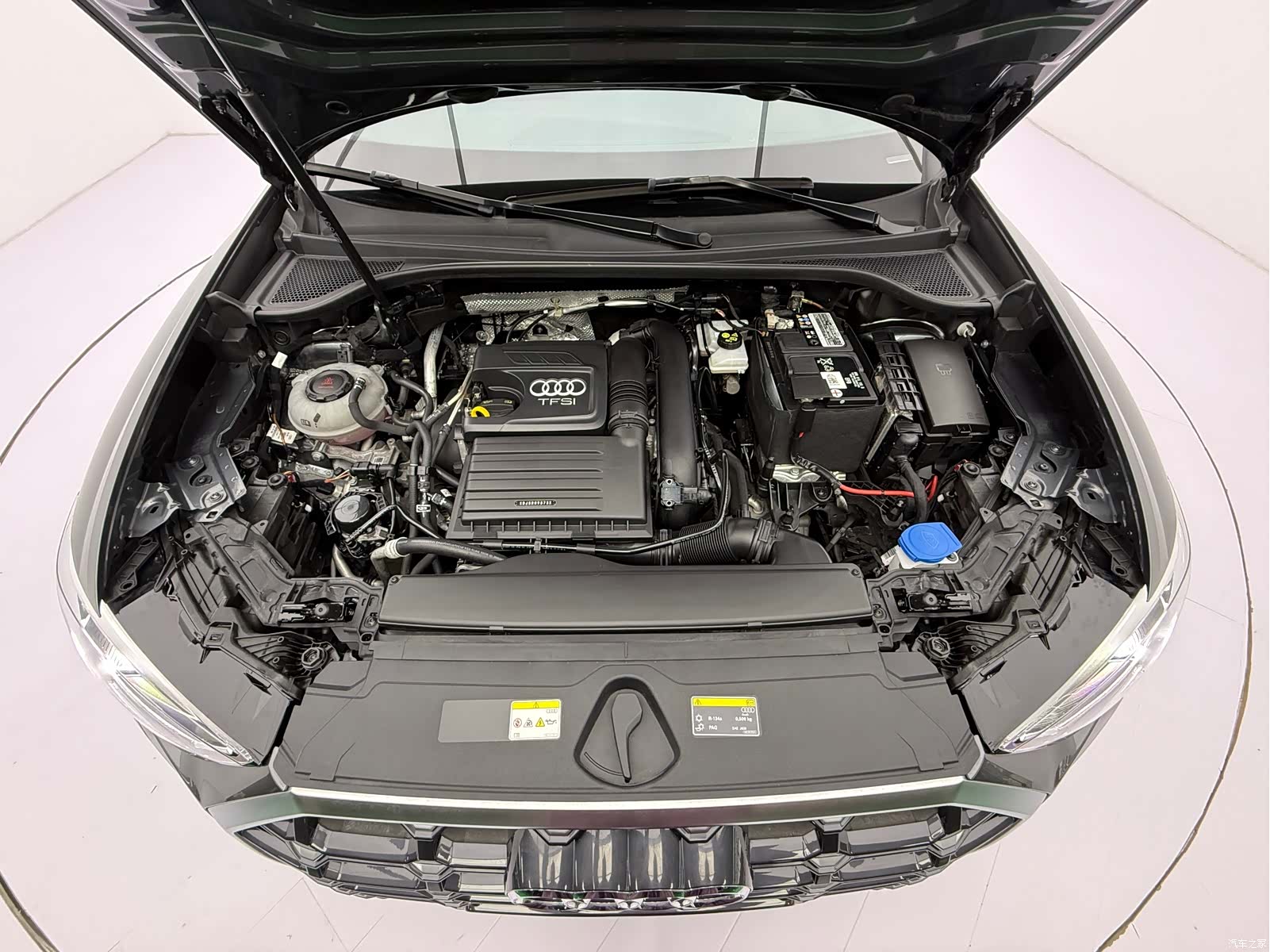 Audi Q3, 2023 8