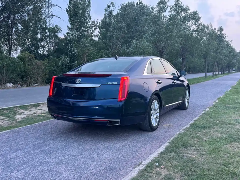Cadillac XTS