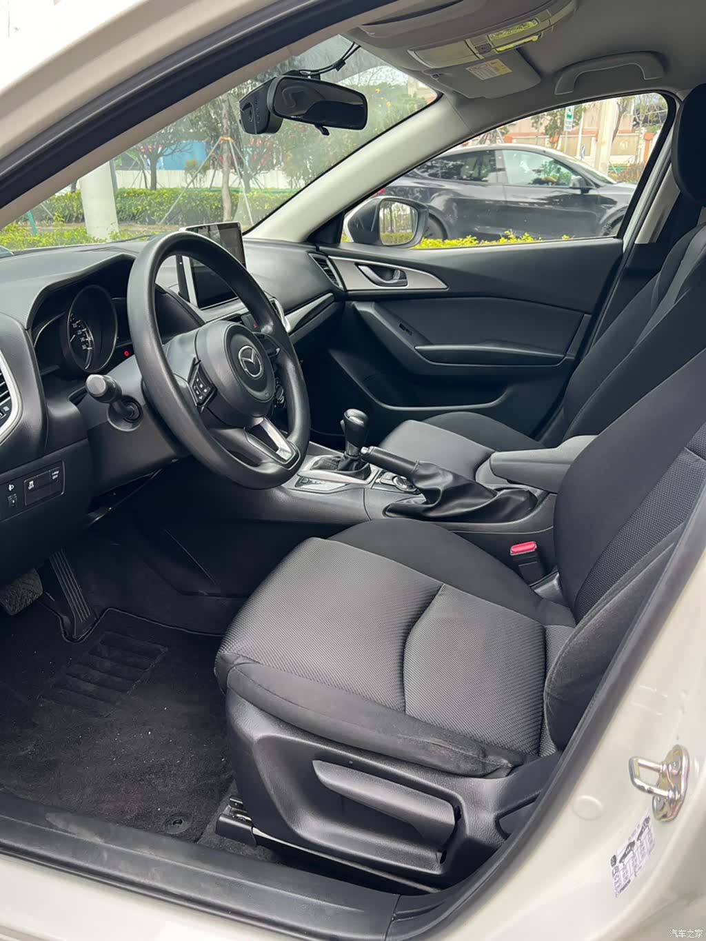 Mazda Mazda3, 2018 12