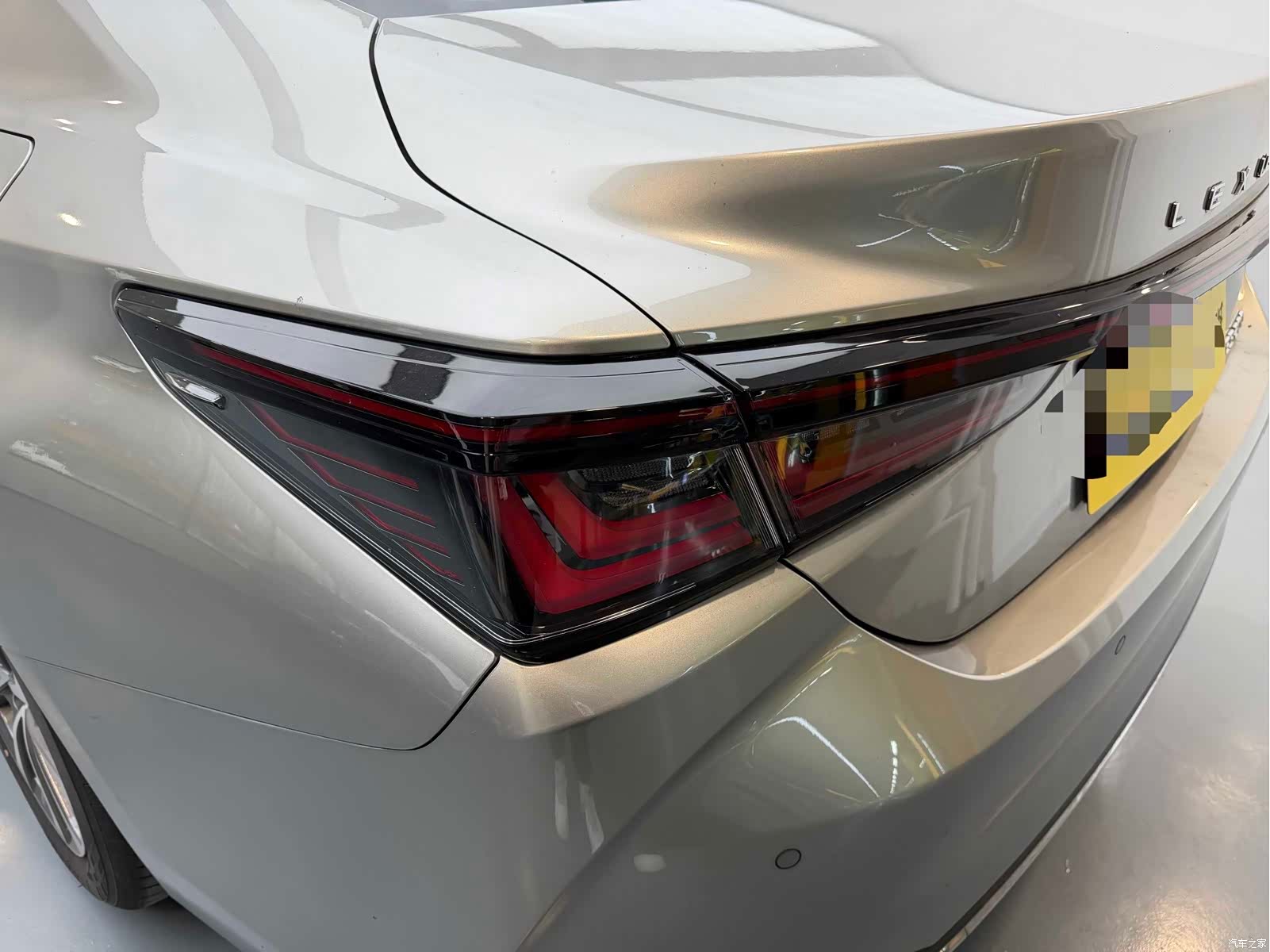 Lexus ES, 2018 3