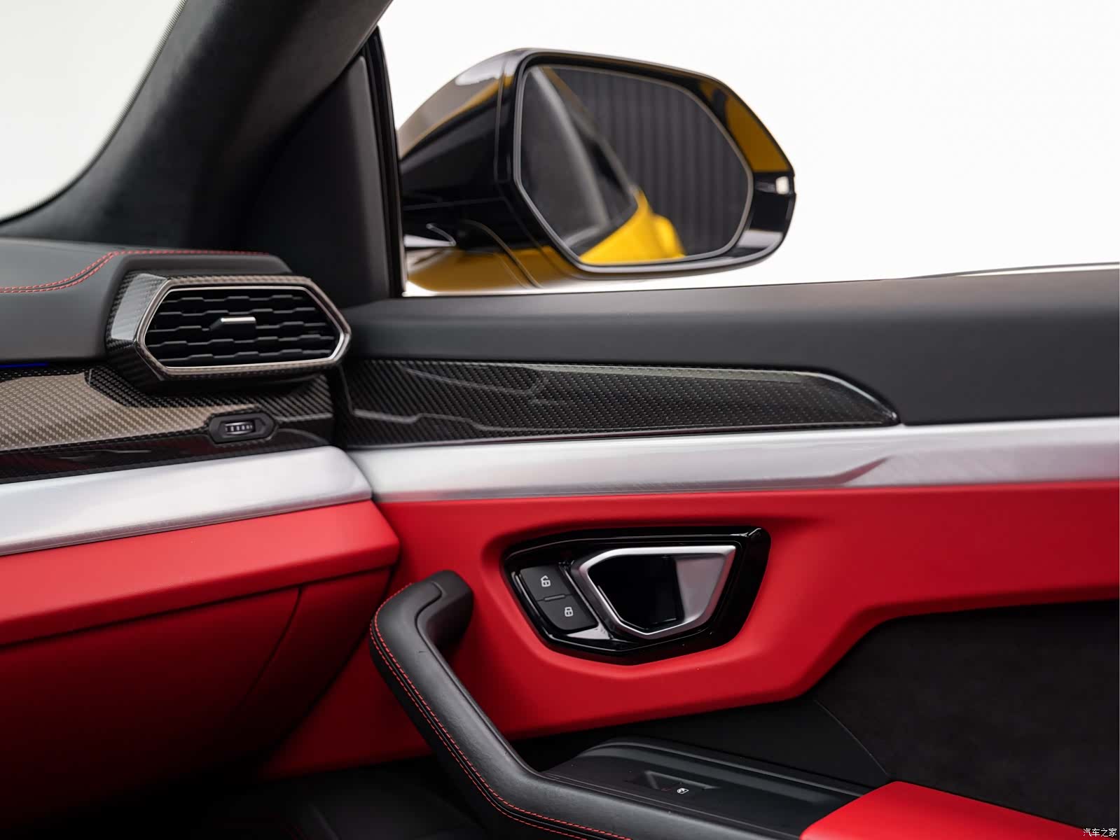 Lamborghini Urus, 2020 17