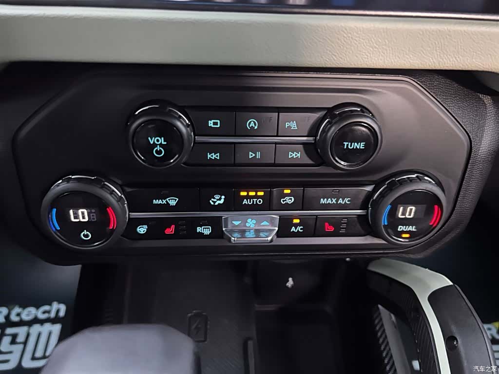 Ford Bronco, 2025 25