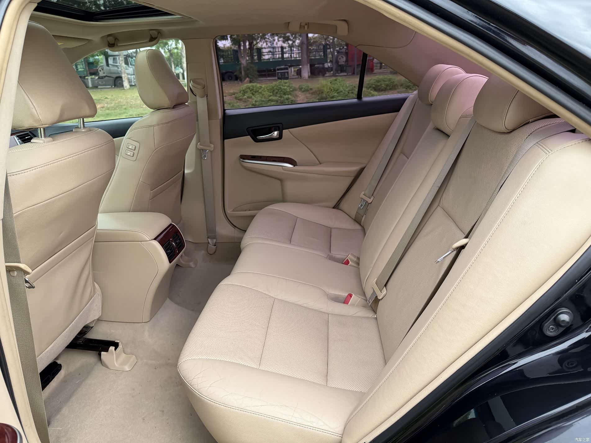 Toyota Camry, 2013 9