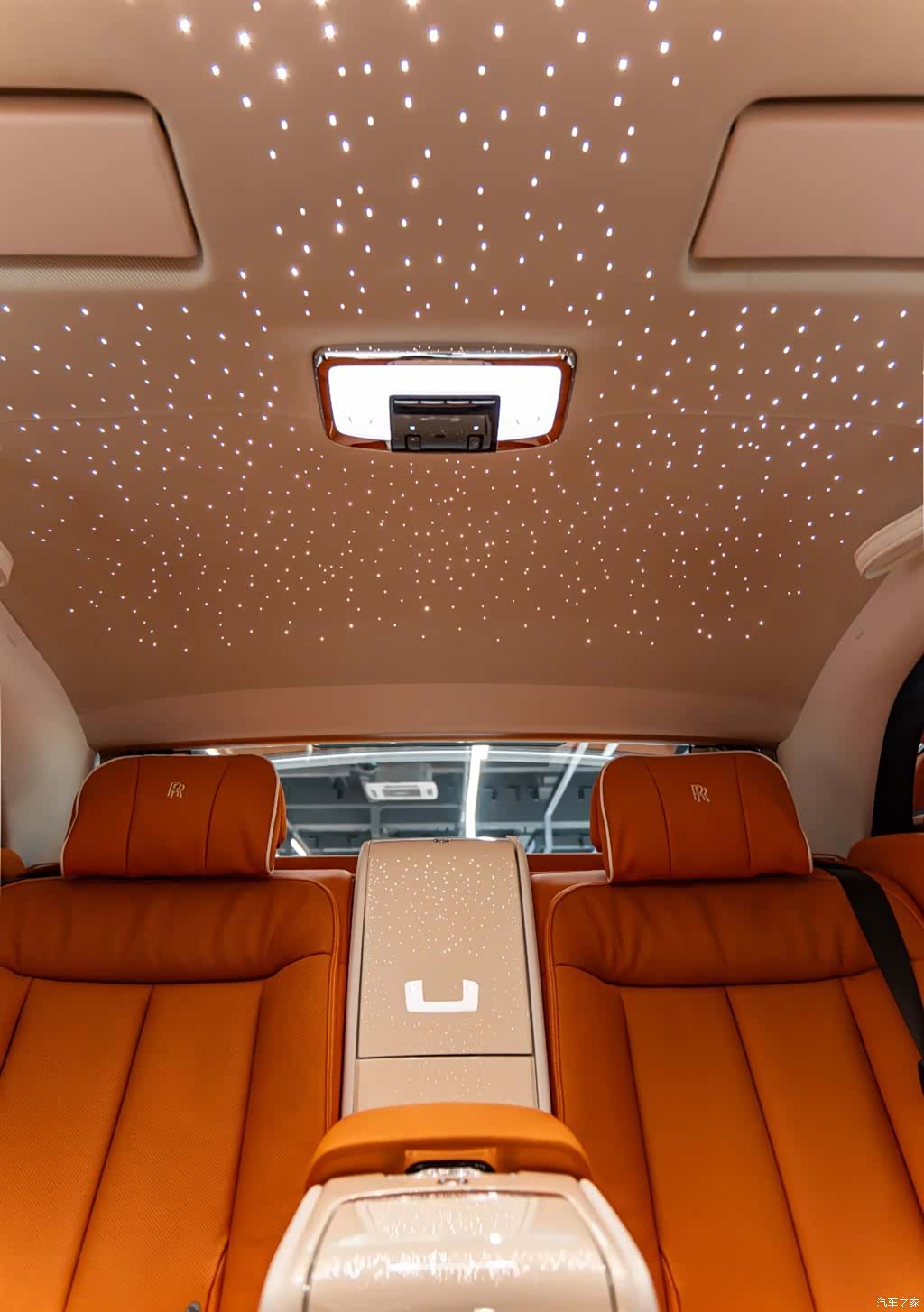 Rolls-Royce Phantom, 2019 13