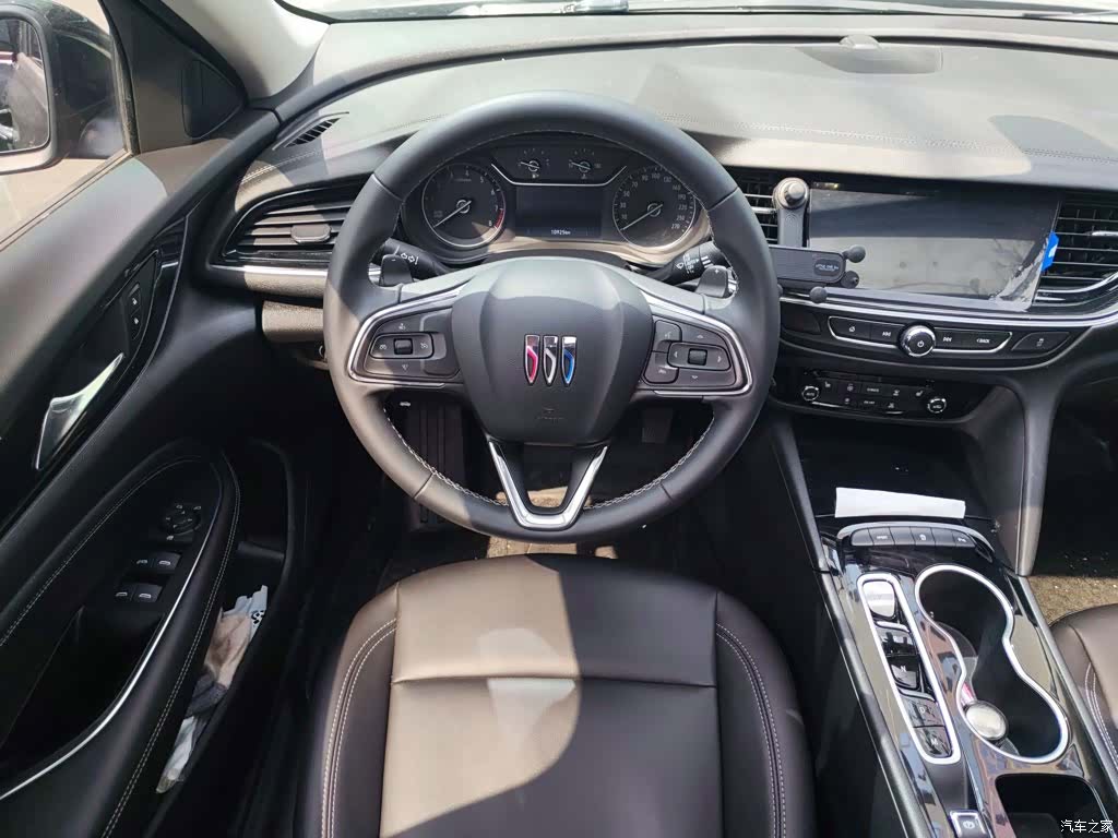 Buick Regal, 2025 3