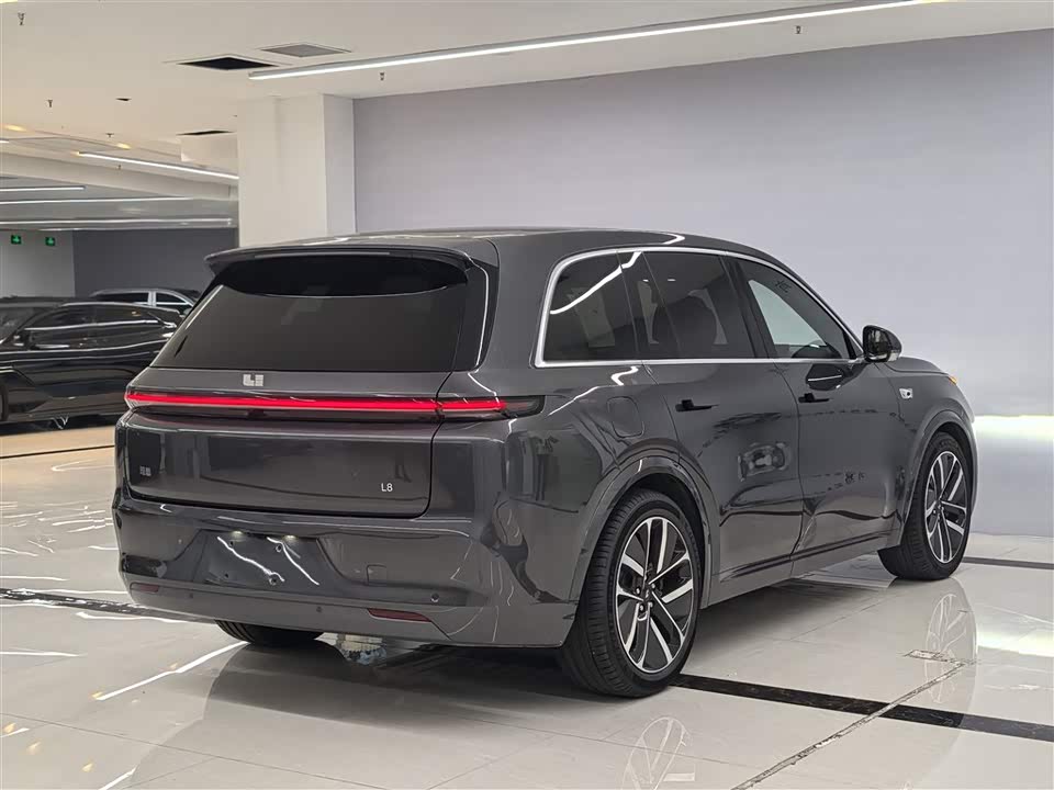 Li Auto Ideal L8
