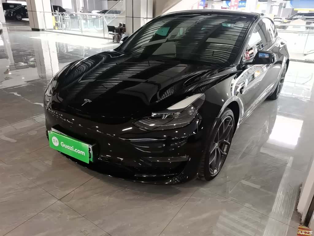 Tesla Model 3, 2022 1