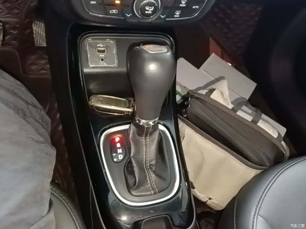 Jeep Compass, 2019 14