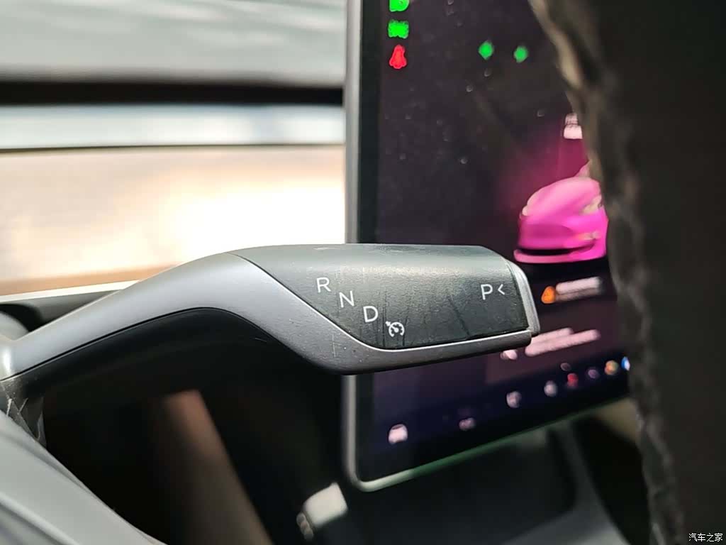 Tesla Model 3, 2022 14