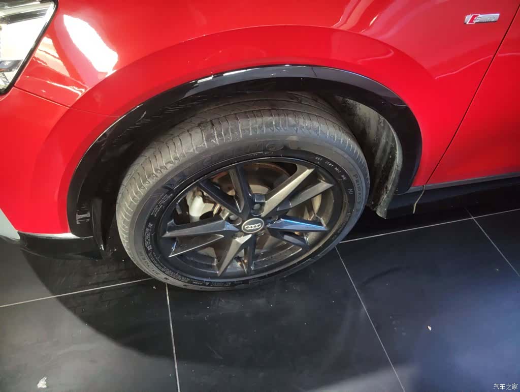 Audi Q2L, 2018 23