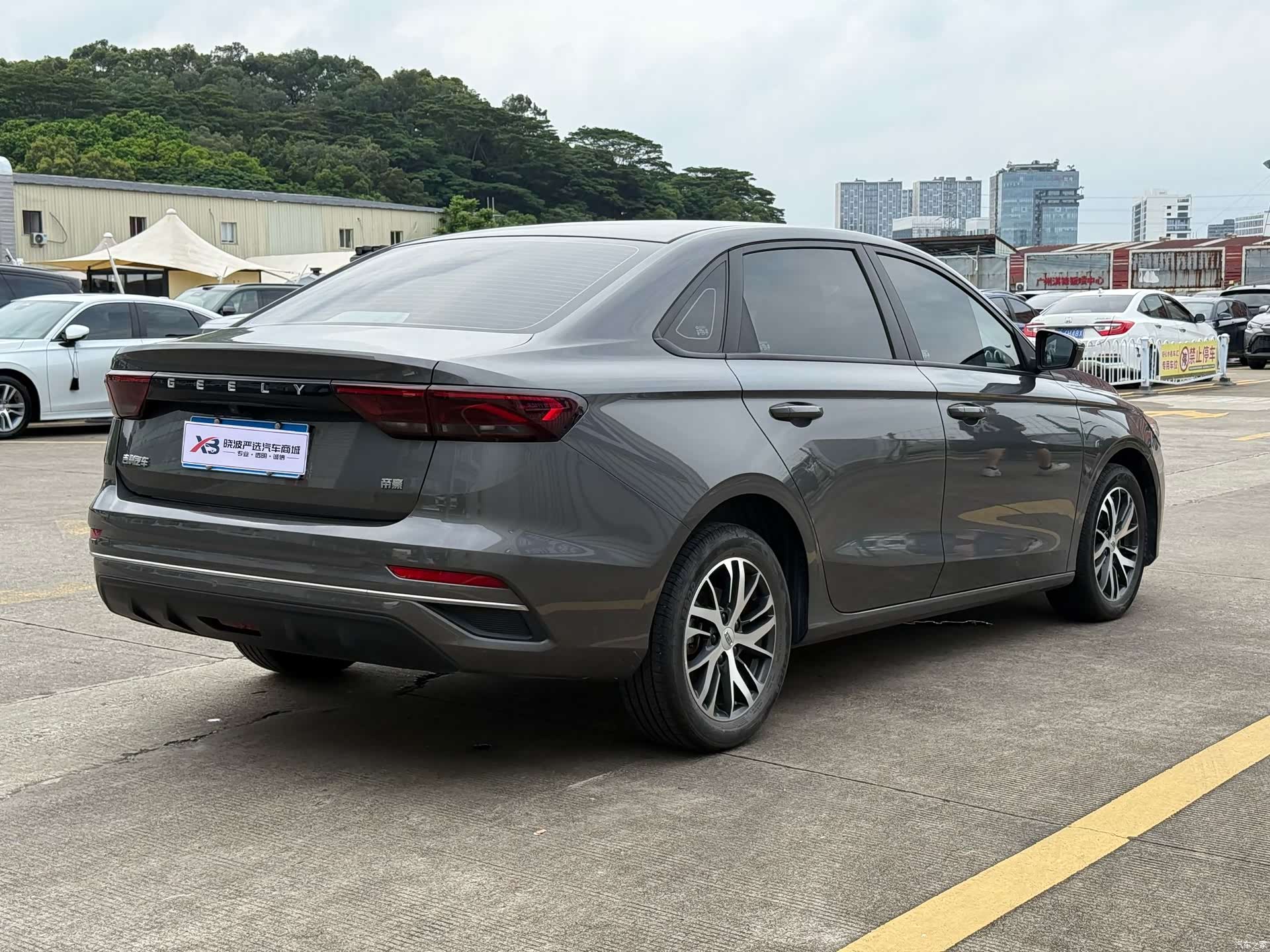 Geely Emgrand, 2024 все фото