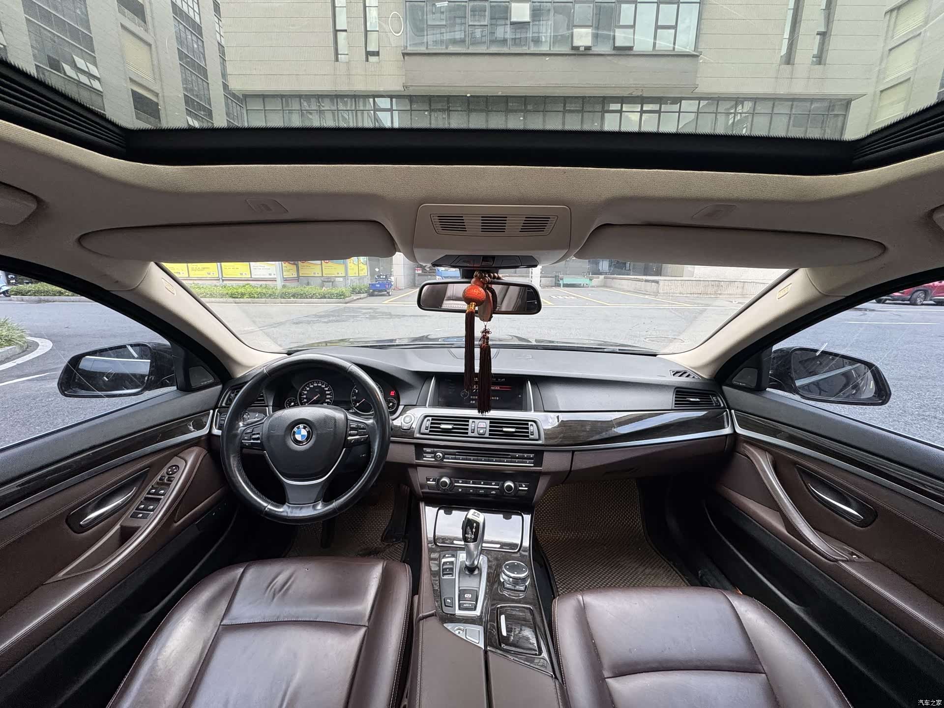 BMW 5 Series, 2016 все фото