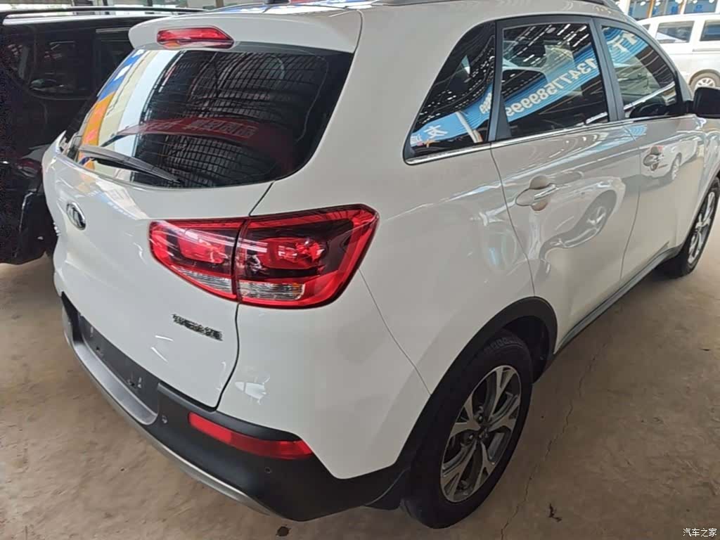 Kia KX3, 2015 7