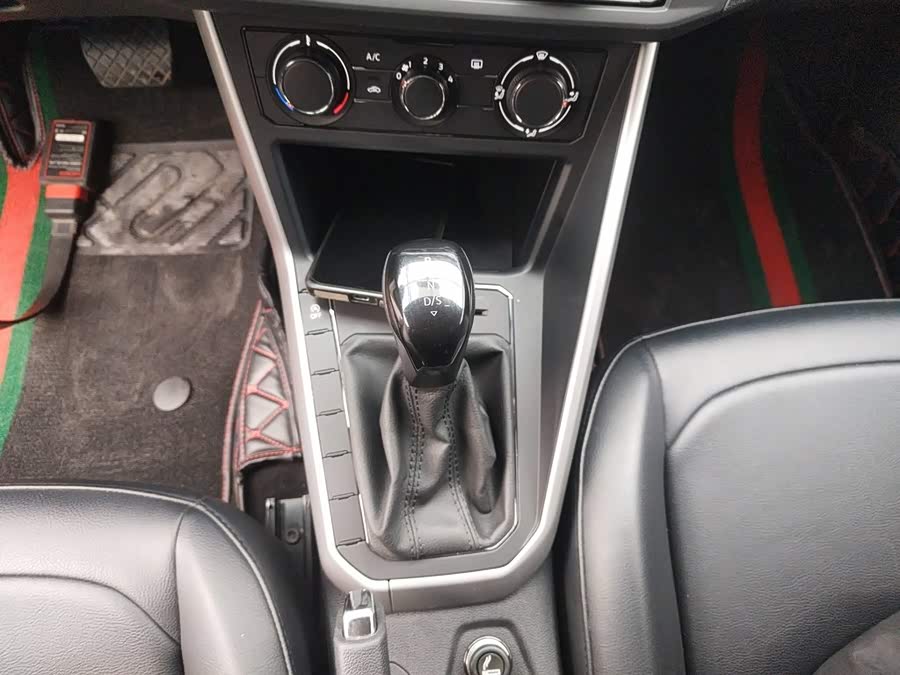 Volkswagen Polo 2023, фото 10