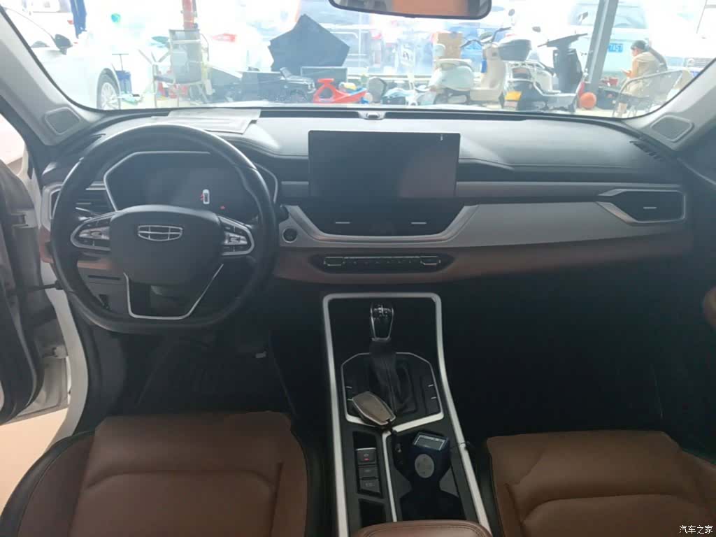 Geely X6, 2020 10