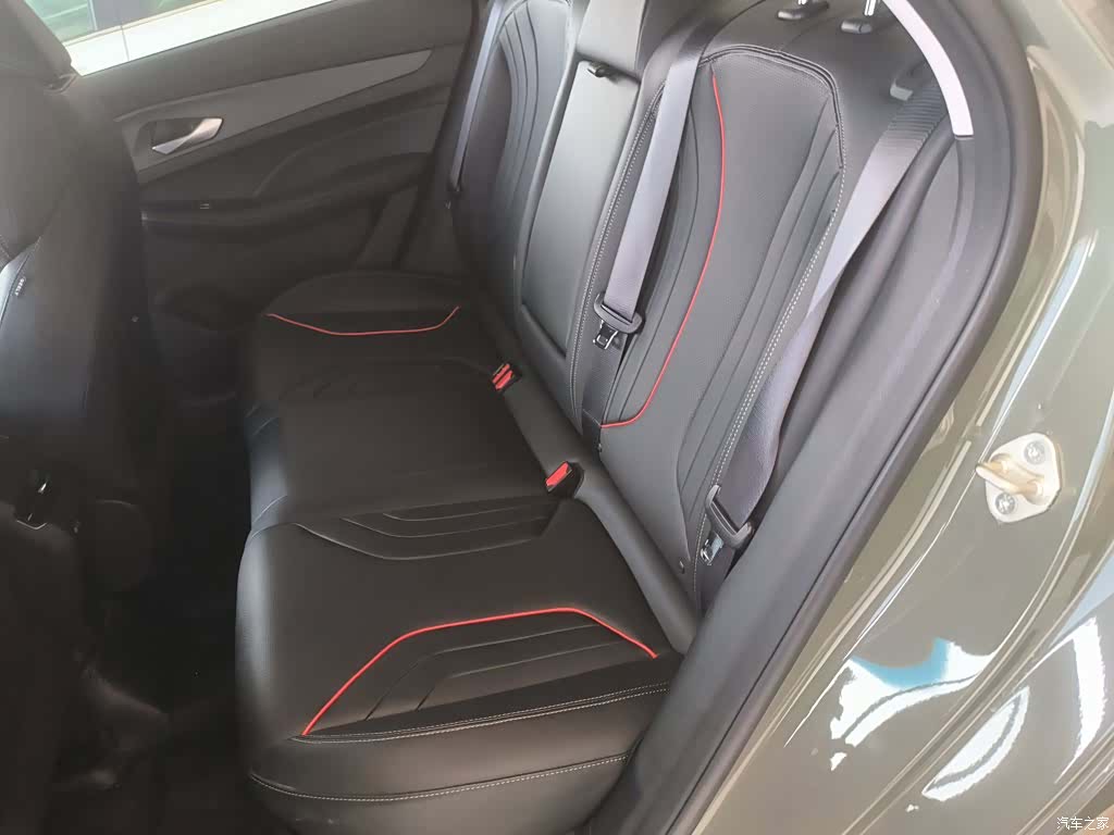Geely Binray, 2024 17
