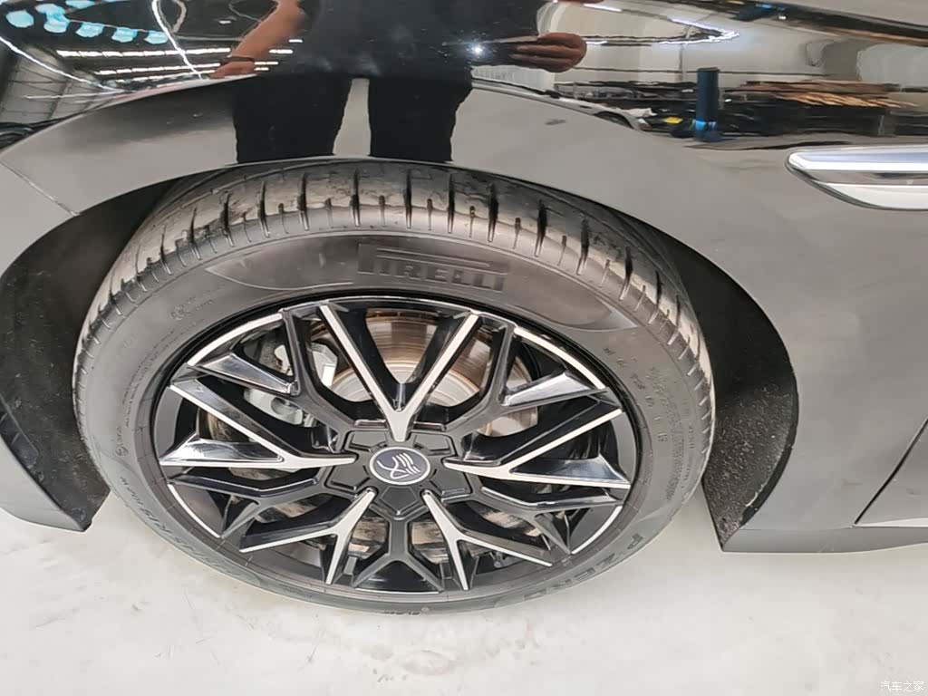 BYD Han, 2025 23