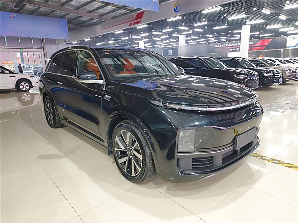 Li Auto Ideal L8