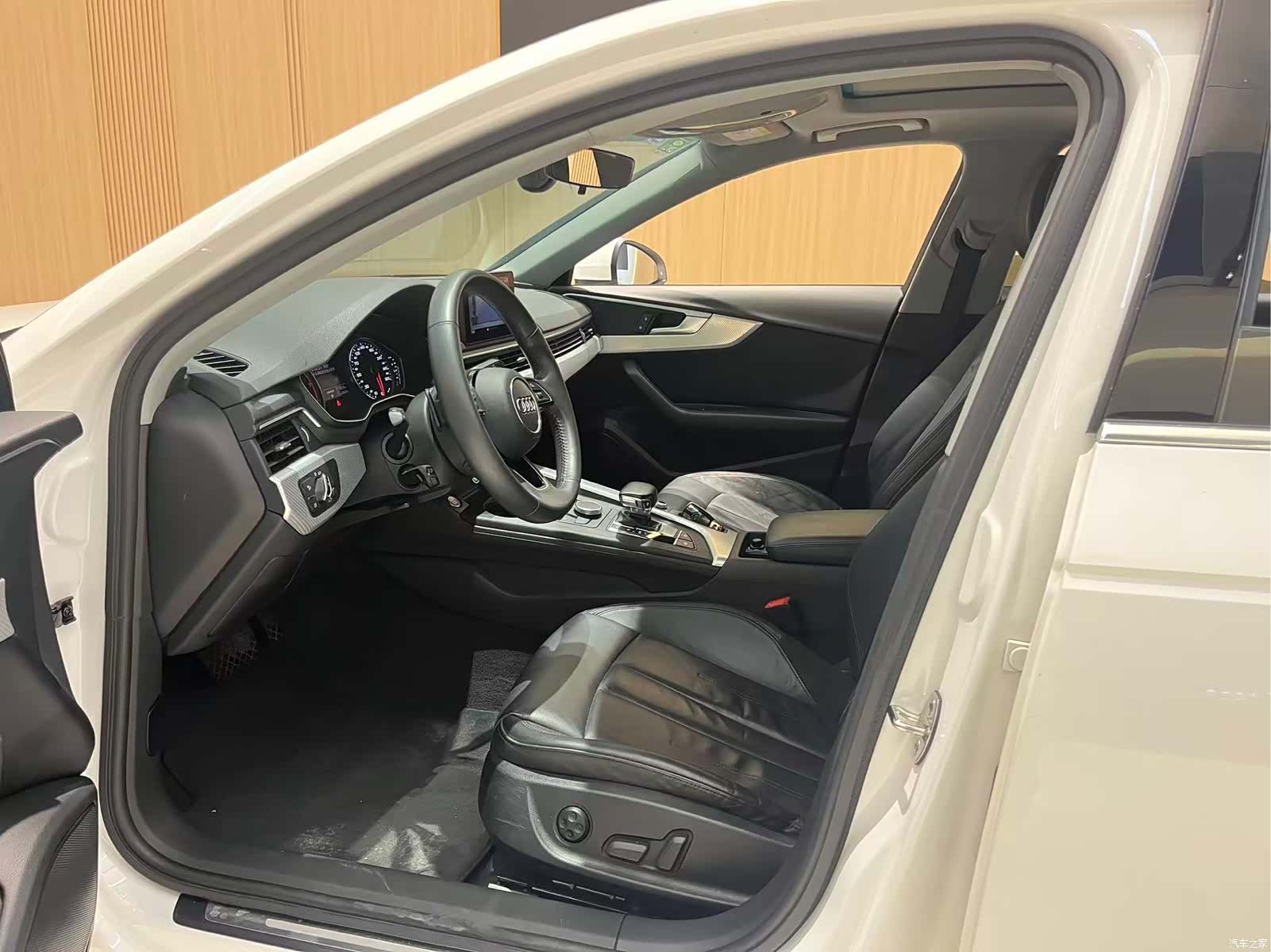Audi A4L, 2017 7