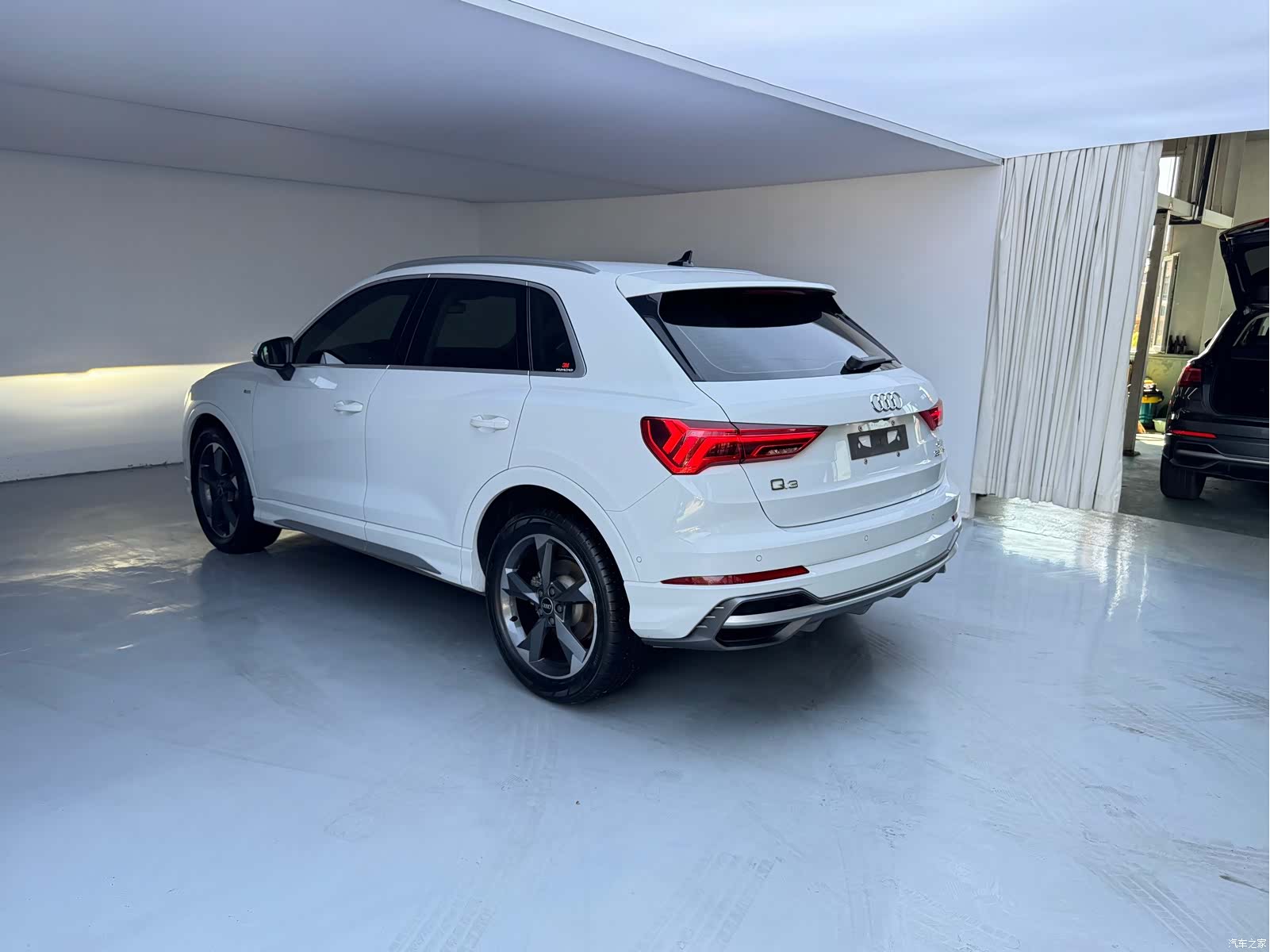 Audi Q3, 2022 4