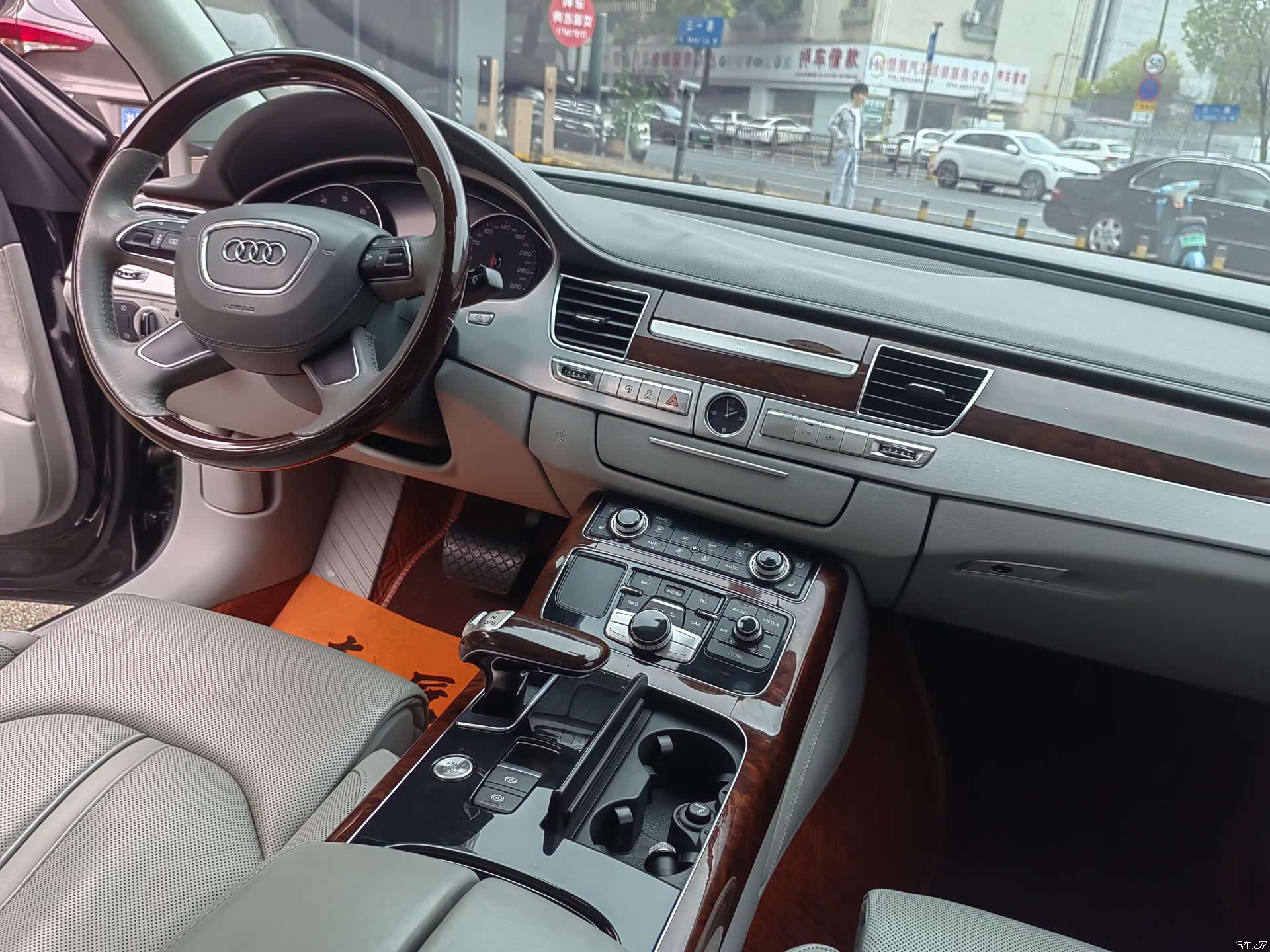 Audi A8L, 2011 17