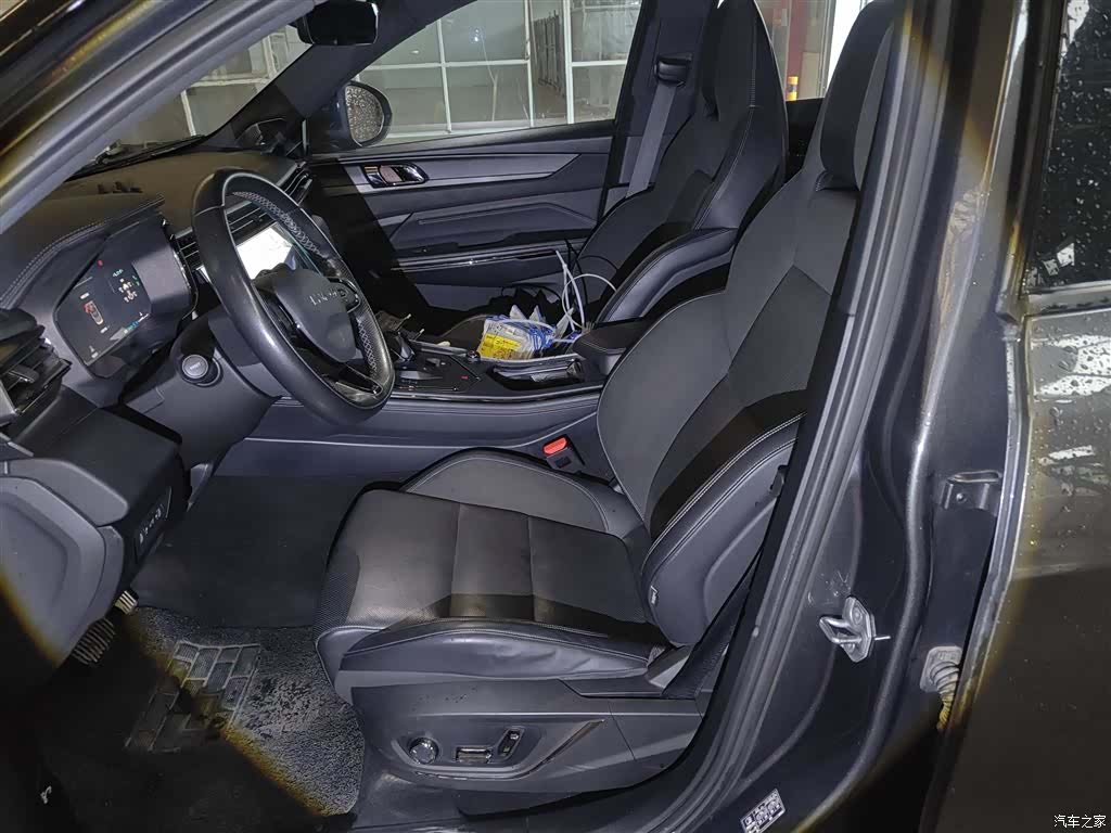 Lynk & Co 01, 2023 11