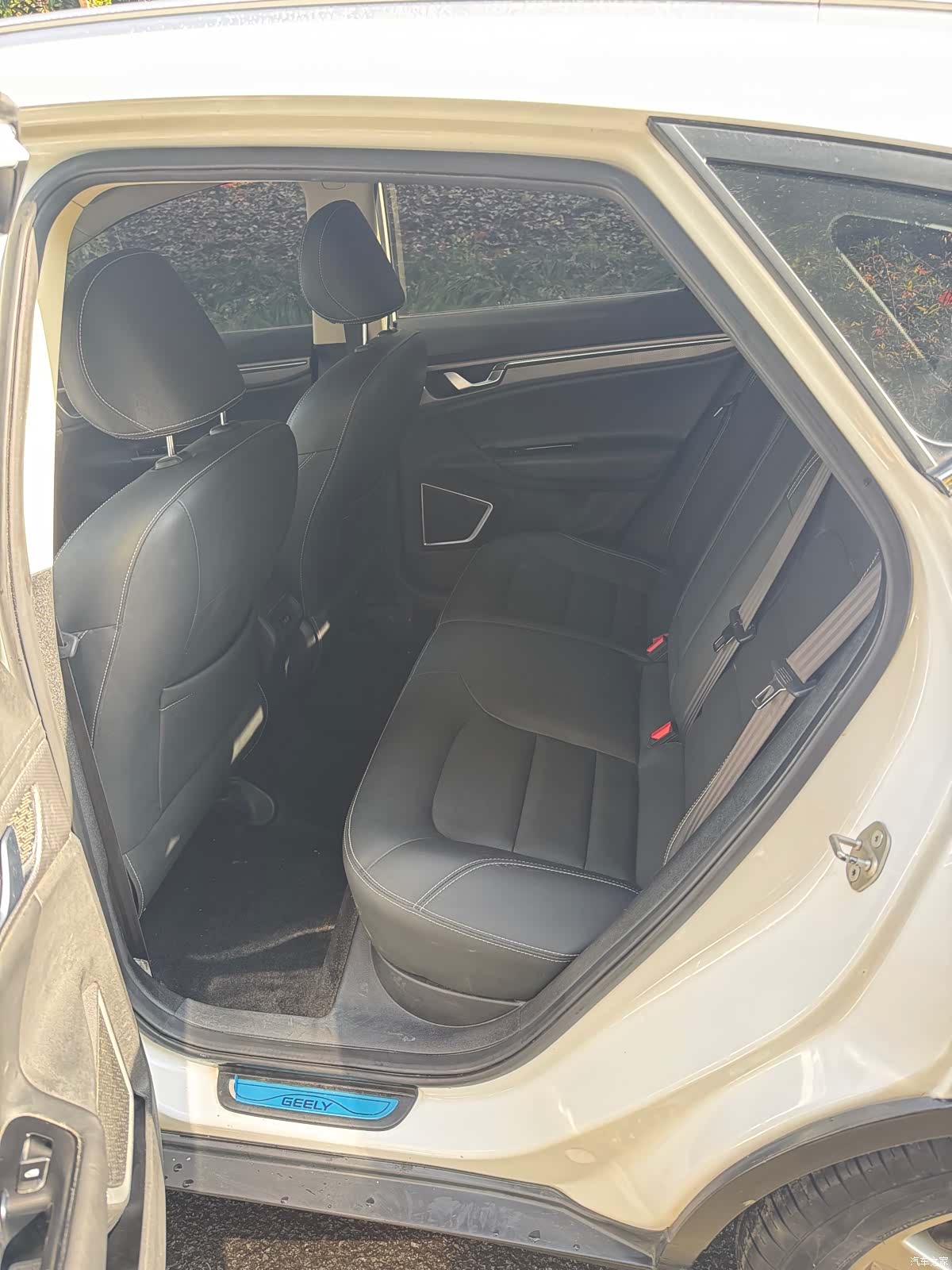 Geely Emgrand, 2017 13
