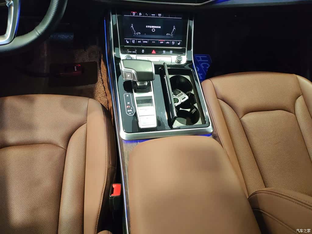 Audi Q7, 2021 10