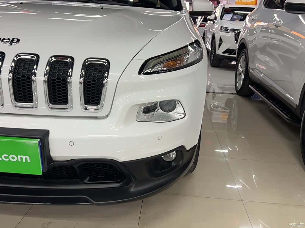 Jeep Cherokee, 2016 4