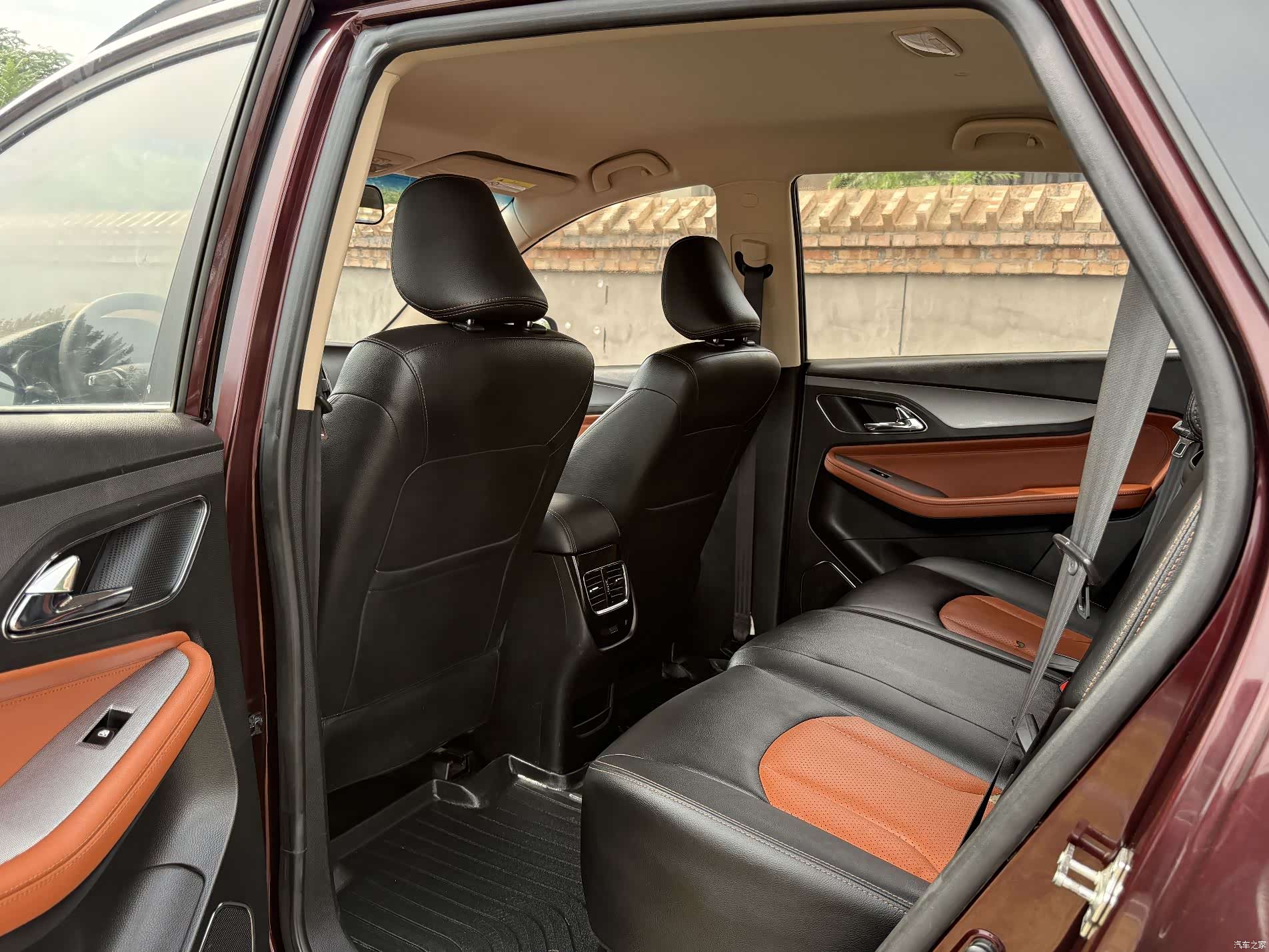 Wuling 560, 2015 12