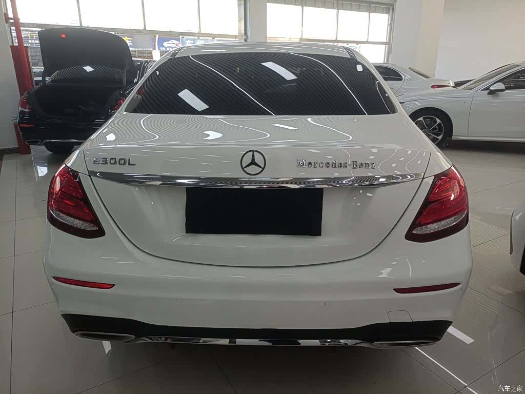 Mercedes-Benz E-Class, 2018 4