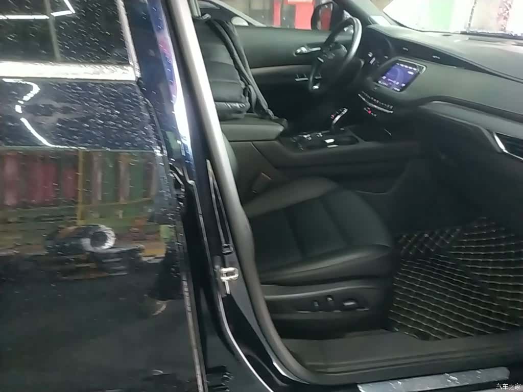 Cadillac XT4, 2022 25