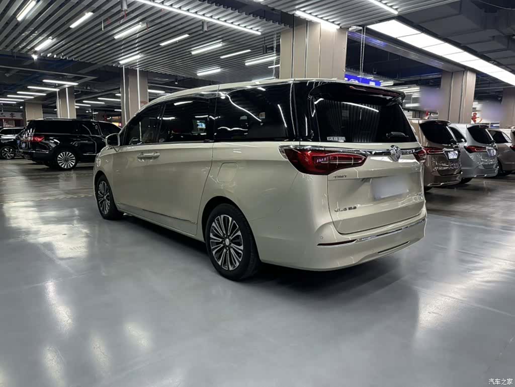 Buick GL8, 2021 11