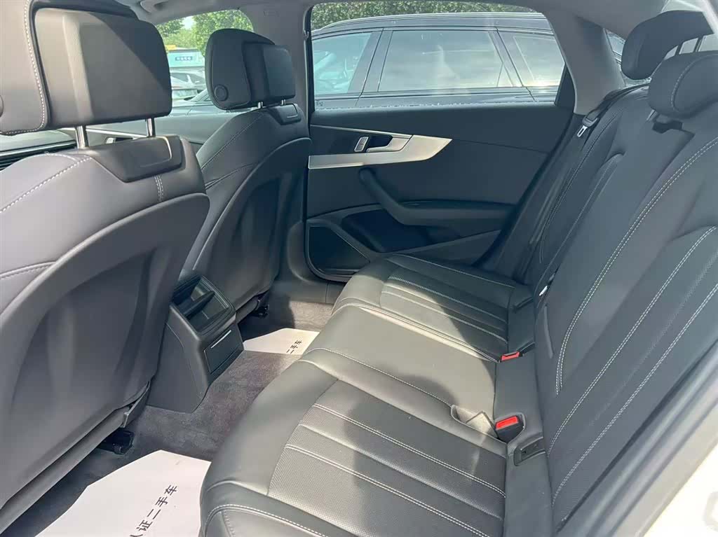 Audi A4L, 2024 6
