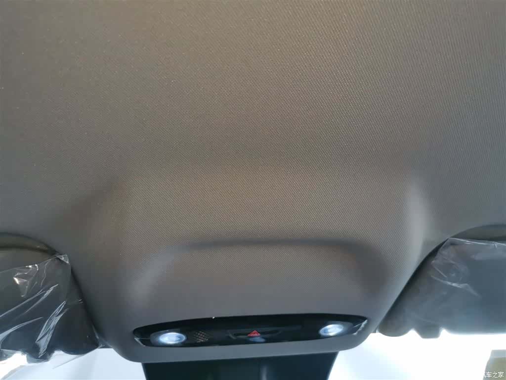 Geely Galaxy E5, 2026 18